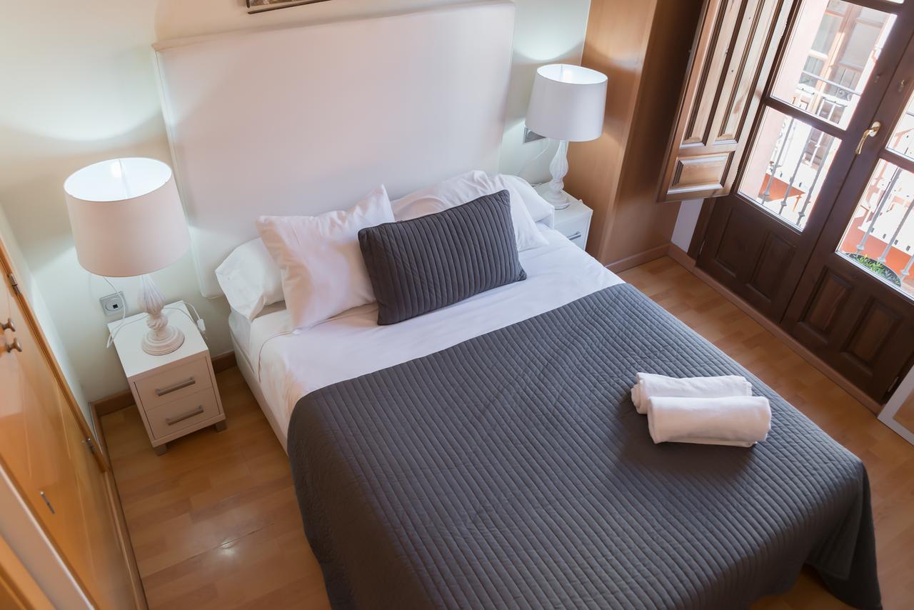 Apartamentos Elvira 21 Гранада Екстер'єр фото